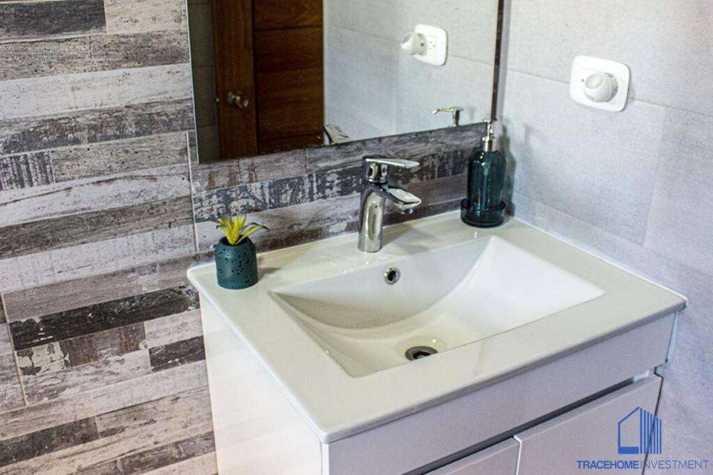 5 Star Villa Minutes From Airport And Beaches Sosúa Exteriör bild